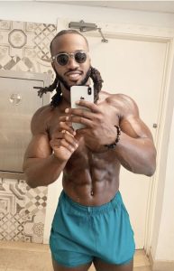Male escort in Oyarifa